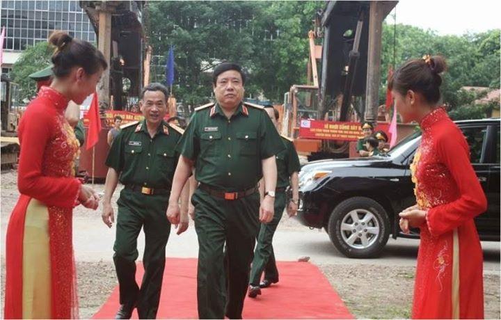 Bộ trưởng Bộ Quốc phòng Phùng Quang Thanh đi thị sát công trình của Tổng Công ty 319 Vì không thể chấp nhận các lời xuyên tạc, xem thường Nhân Dân của ông trên báo www.qdnd.vn và cả trênwww.vtv.