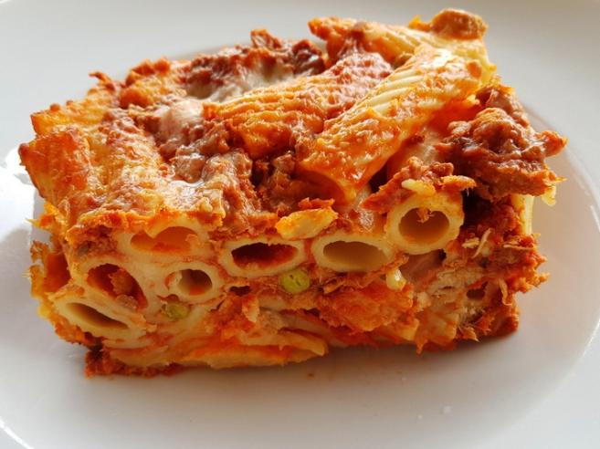 P A S T A 40. SPAGHETTI BOLOGNESE 185.000 VNĐ Meat sauce made with beef, pork, tomato, parmesan 45 cheese.