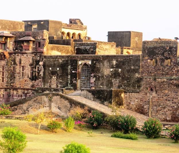 Ranthambore Fort được dựng lên vào
