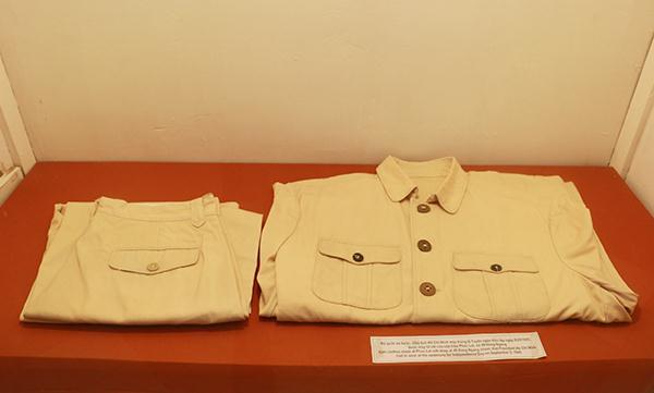 Những kỉ vật của Chủ tịch Hồ Chí Minh được lưu giữ.