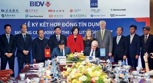 TIÊU SỰ KIỆN ĐIỂM từ ADB hỗ trợ tốt hơn 300 CHO DOANH NGHIỆP SME TRIỆU USD NGUYÊN TRẦN Ngày 12/12/2018, tại Hà Nội, Ngân hàng Phát triển Châu Á (ADB) và BIDV đã ký hợp đồng tín dụng trị giá 300 triệu