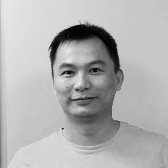 ST wang Tiến sĩ Wang có hơn 20 năm kinh nghiệm chuyên môn về máy móc và các hệ thống tác động.
