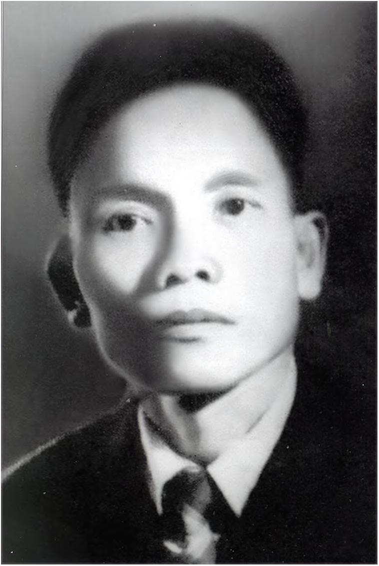 Lên 7 tuổi, Thái Thành Long phải đi ở dợ giữ trâu cho địa chủ trong vùng, đến khi 18 tuổi ông ở dợ cho tiệm làm công ngoài chợ Lục Sĩ Thành suốt 3 năm cho chủ, ông thấu hiểu cuộc sống cơ cực thân