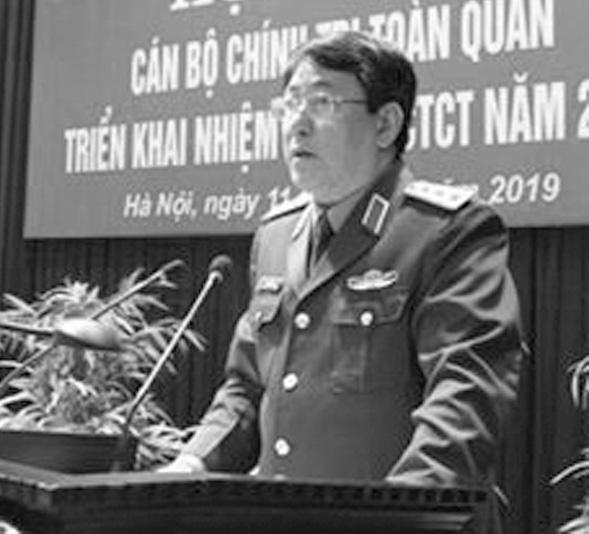 Vượt thẩm quyền Phát biểu tại Hội nghị, Cục trưởng Cục Thuế TP HCM, ông Đặng Ngọc Tâm cho biết, trong năm 2018, cơ quan thuế TP đã ban hành 45.986 quyết định cưỡng chế thuế.