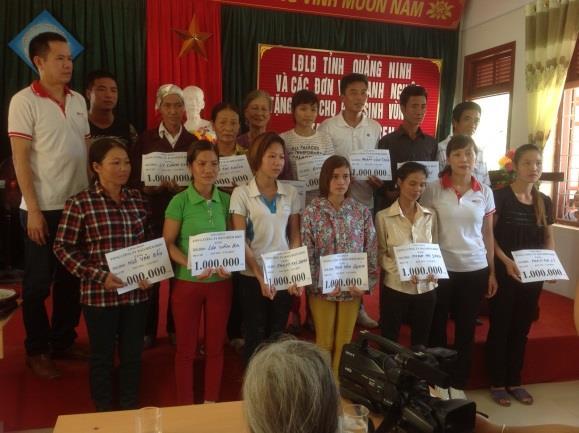 Các hoạt động từ thiện, cộng đồng tiêu biểu trong năm 2015 Ủng hộ các Trung tâm trẻ mồ côi và Trung tâm xã hội tỉnh Sơn La, Lào Cai, Tiền Giang Tháng 1/2015, Công đoàn BIC đã gặp gỡ và trao tặng