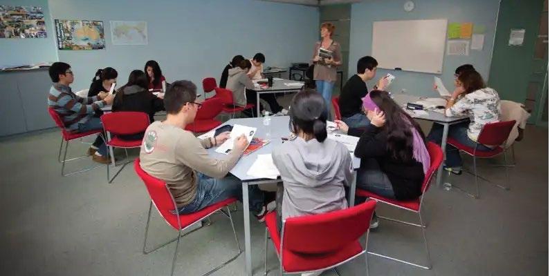 Sau giờ ngoại khóa, học sinh trải nghiệm văn hóa Úc và nâng cao kỹ năng giao tiếp tiếng Anh tại.