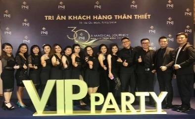 - Lần thứ 3 liên tiếp lọt Top 40 Thương hiệu giá trị nhất Việt Nam do Forbes Việt Nam thực hiện.
