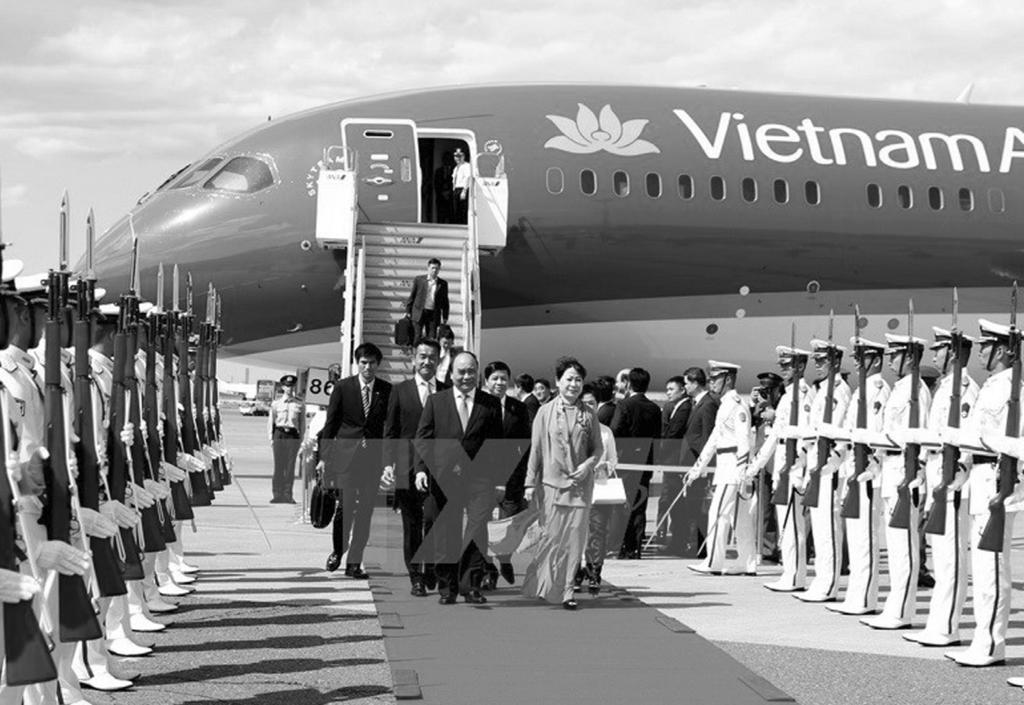 Chuyên cơ chở Thủ tướng Nguyễn Xuân Phúc và Phu nhân cùng Đoàn đại biểu cấp cao Việt Nam đã đến sân bay quốc tế Haneda, Tokyo.
