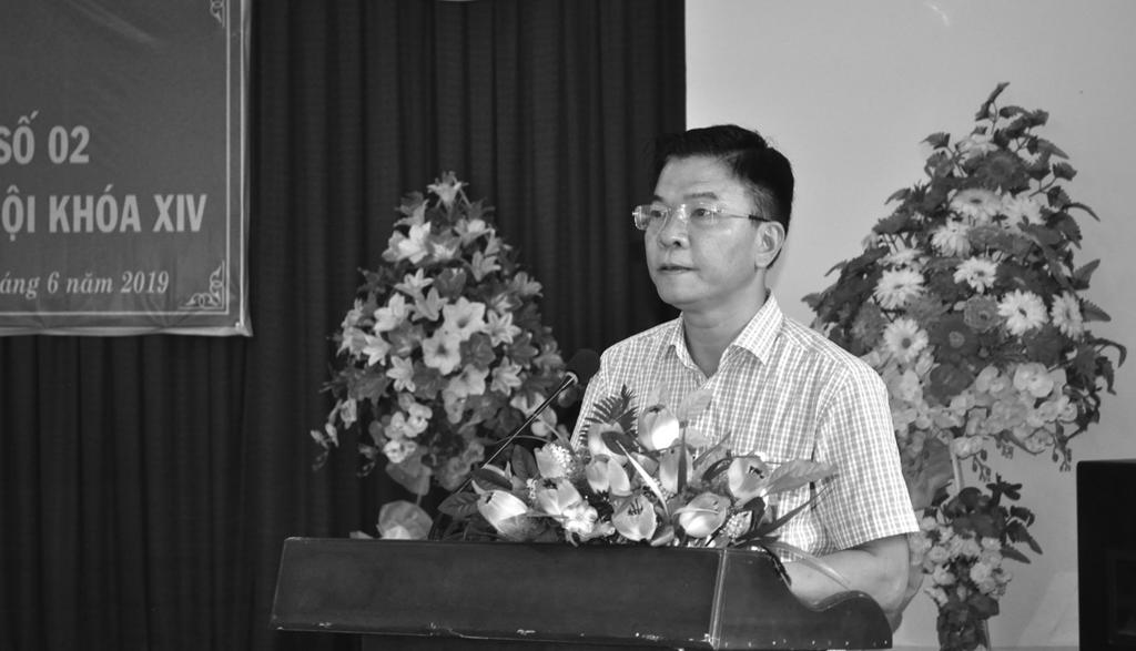 Bộ trưởng Bộ Tư pháp Lê Thành Long tiếp xúc cử tri xã Mong Thọ B, Châu Thành Cùng dự có lãnh đạo một số đơn vị thuộc Bộ Tư pháp, đại diện UBND tỉnh Kiên Giang, các sở, ban ngành và hơn 100 đại biểu