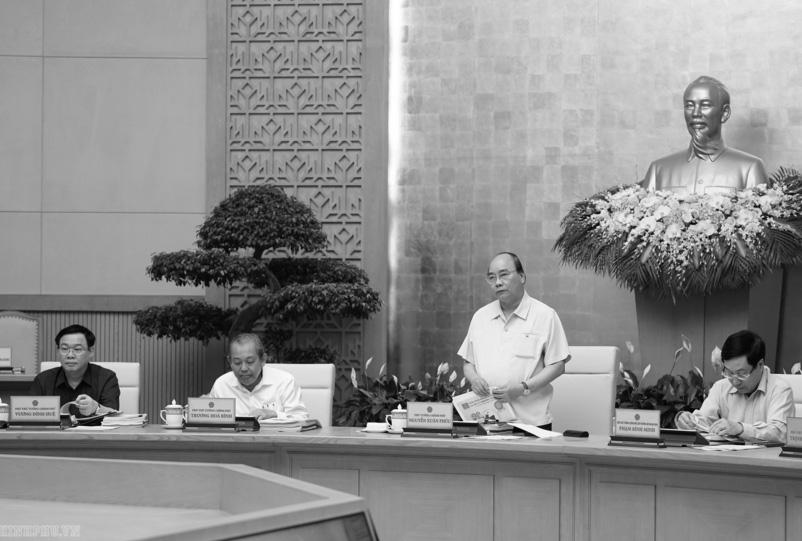 THờI Sự 3 Chiều ngày 4/5, kết luận phiên họp Chính phủ thường kỳ tháng 4, Thủ tướng Chính phủ Nguyễn Xuân Phúc đánh giá cao những kết quả, điểm tích cực, tiến bộ về tình hình kinh tế - xã hội.