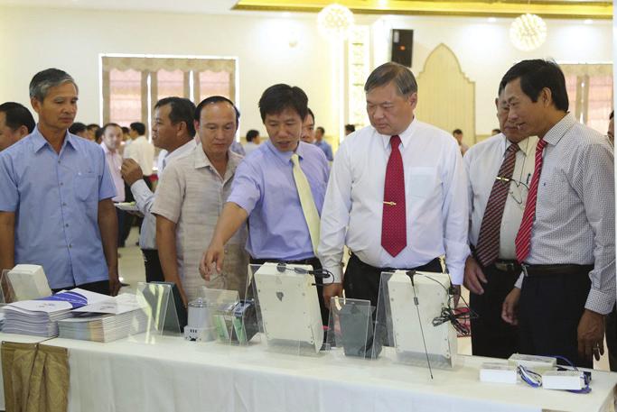 Quan hệ quốc tế - Hội nghị Quản lý kỹ thuật và kinh doanh bán điện Việt Lào do Tổng công ty Điện lực miền Trung (EVNCPC) và Tổng công ty Điện lực Lào phối hợp tổ chức ngày 7/8.