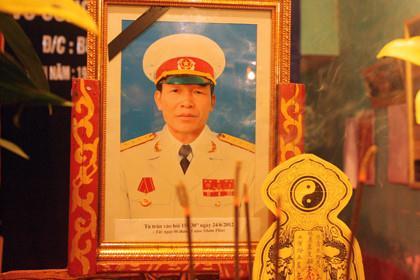 Đại tá Bùi Quang Thận đã về cõi vĩnh hằng... Bây giờ, Bùi Quang Thân đã là người trong cõi nhớ thương rồi.