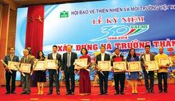 SỰ KIỆN - HOẠT ĐỘNG VVThứ trưởng Bộ TN&MT Lê Công Thành trao Bằng khen của Bộ trưởng Bộ TN&MT cho 10 tập thể thuộc VACNE VVChủ tịch Liên hiệp các Hội KH&KTVN GS.