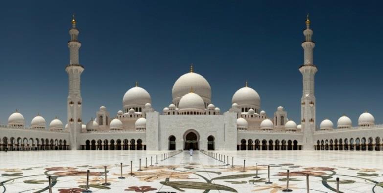 lẫy và là ngôi Thánh đường Hồi Giáo lớn nhất thế giới. (Transfer to Abu Dhabi to visit Sheikh Zayed Mosque).