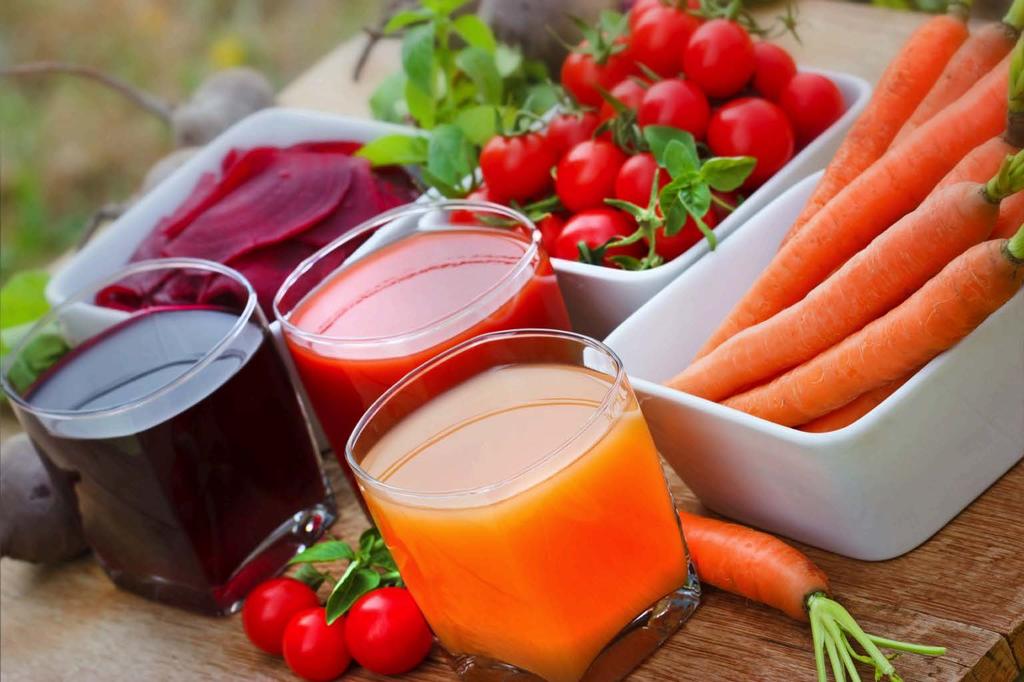 Juice & Soda FRESH JUICE 49,000 Carrot/Orange/Apple/Pineapple/Watermelon/Lime/Passion Fruit NƯỚC ÉP: Cà- Rốt/Cam/Táo/Thơm/Dưa hấu/chanh/chanh dây MIX OF TWO FRUITS 55,000 HỖN HỢP 2 LOẠI TRÁI CÂY MIX