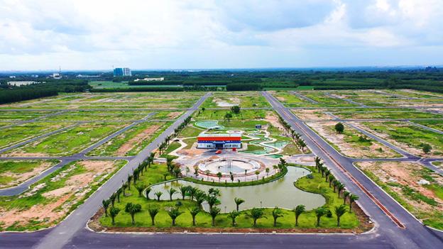Cơ hội đầu tư Cơ hội cuối sở hữu đất nền Mega City 2 Công ty cổ phần Địa ốc Kim Oanh vừa tung ra thị trường những sản phẩm cuối cùng của khu đô thị Mega City 2 tại Nhơn Trạch, Đồng Nai.