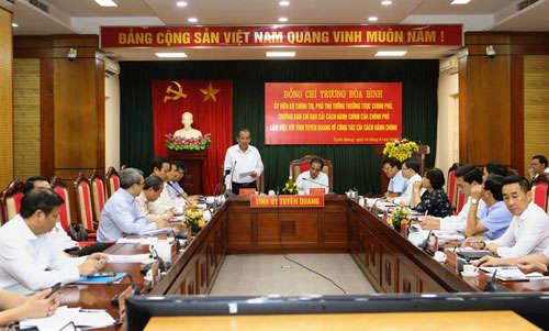 Ảnh: VGP/Lê Sơn Phát biểu Kết luận cuộc làm việc, Phó Thủ tướng Thường trực Chính phủ Trương Hoà Bình, Trưởng Ban Chỉ đạo Cải cách hành chính của Chính phủ biểu dương và đánh giá những kết quả mà