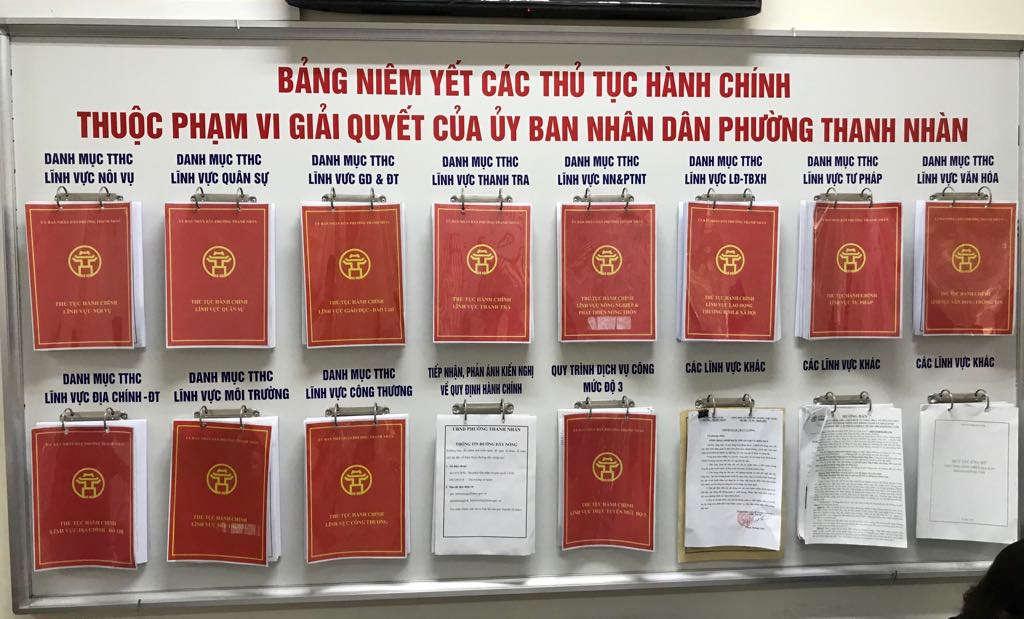 chờ quận có văn bản chính thức thì 20 phường của quận sẽ thống nhất cùng niêm yết bộ thủ tục này, chị Vũ Thanh Giang cho biết.