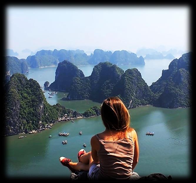 Việt Nam theo phong cách du ngoạn trên mặt nước màu ngọc lục bảo hoặc nhìn xuống từ trên cao trong chuyến tham quan thủy phi