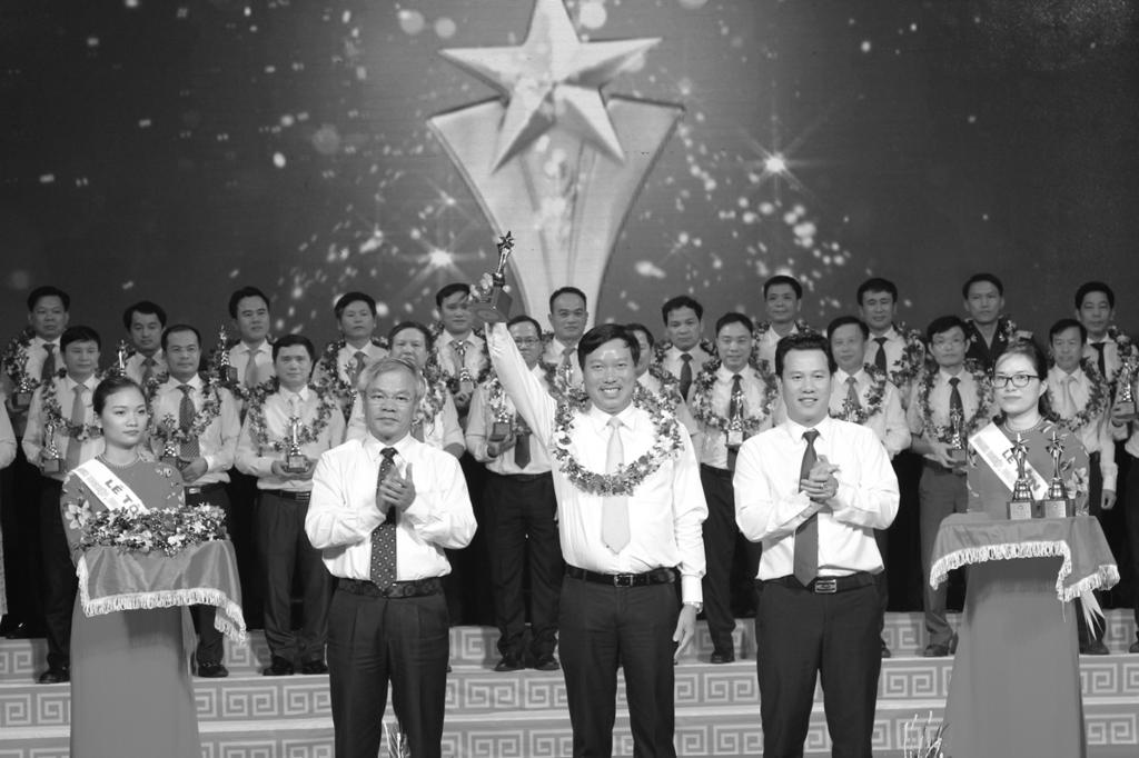 Chấp hành pháp luật luôn là kim chỉ nam Petrolimex Hà Tĩnh là đơn vị trực thuộc Tập đoàn Xăng dầu Việt Nam được thành lập từ những năm đầu tiên của thập niên 90, có mặt tại Hà Tĩnh đáp ứng nhu cầu