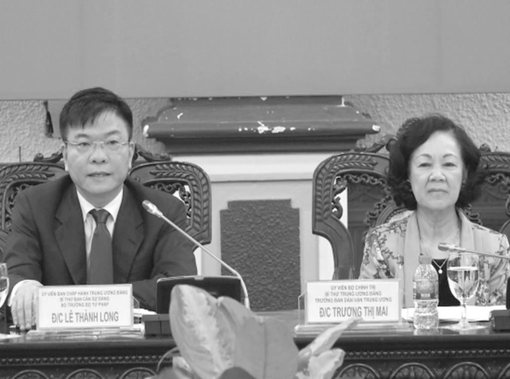 Dân vận TƯ Trương Thị Mai dẫn đầu đã có buổi làm việc với Ban Cán sự Đảng Bộ Tư pháp về Năm dân vận chính quyền 2018.
