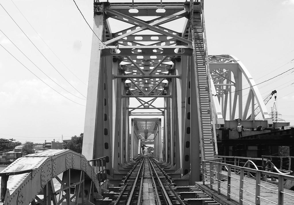 Theo UBND TP, cầu đường sắt Bình Lợi tại Kml719+089 nằm trong khu gian Bình Triệu - Gò Vấp, trên tuyến đường sắt Hà Nội TP HCM được xây dựng từ những năm đầu 1900 và đưa vào khai thác sử dụng từ năm