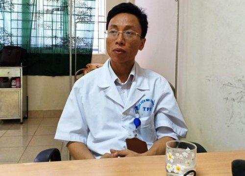 SẮC MÀU CƠ SỞ Cảm động bác sĩ bị ung thư vẫn hết mình vì người bệnh Mang trong mình căn bệnh ung thư quái ác nhưng bác sĩ Ngô Việt Hưng, đang công tác tại Bệnh viện Nhi Thanh Hóa, đã khiến nhiều