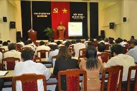 Sáng ngày 13/11/2012, tại Hội trường Tỉnh ủy, Ban Tuyên giáo Tỉnh ủy tổ chức Hội nghị Báo cáo viên định kỳ tháng 11-2012.