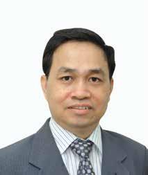 Ông đã từng giữ chức vụ Giám Đốc Chi Nhánh Tân Bình - Ngân Hàng TMCP Quốc Tế Việt Nam (VIB). Ông có hơn 20 năm kinh nghiệm trong lĩnh vực tài chính, ngân hàng.