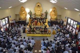 500 Phật tử và đồng hương đã tham dự Ðại lễ Vu Lan được tổ chức ngày