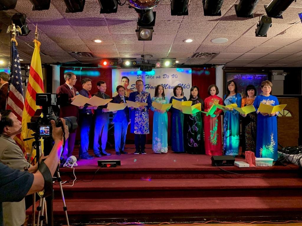 Sắc Hoa Màu Nhớ Đào Hiếu Thảo Hình: NAG Nhất Hùng Chương trình dạ vũ, dạ tiệc chủ đề Sắc Hoa Màu Nhớ tưởng niệm cố nhạc sĩ Nguyễn Văn Đông được tổ chức vào chiều chủ nhật 28 tháng bảy, năm 2019 tại