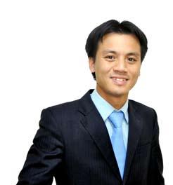 Bắt đầu sự nghiệp của mình từ Công ty Chứng khoán Bảo Việt vào năm 2000, Ông Cường đã cùng thị trường trải qua nhiều thăng trầm và trở thành chuyên gia trong lĩnh vực này.
