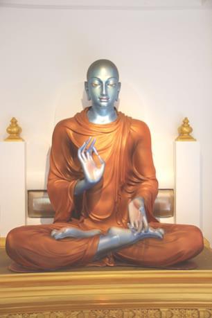 Tản mạn Mùa Vu Lan TIỂU LỤC THẦN PHONG ĐẠO PHẬT TRONG ĐỜI SỐNG Cứ mỗi độ Vu Lan về, những người con Phật lại nao nao lòng.