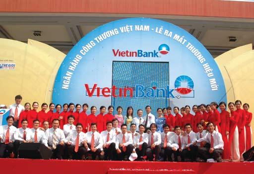25 Lễ ra mắt thương hiệu mới VietinBank tại khu vực miền Nam Logo thương hiệu của Ngân Hàng Công Thương Việt Nam dựa trên thiết kế đặc biệt của các chữ cái VietinBank kết hợp với biểu tượng trái đất