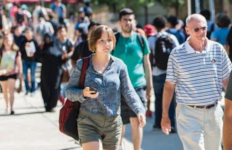 liên thông đến bất kỳ trường nào dịch vụ cho sinh viên Liên thông Trong khu vực Quý vị có thể học năm ba và năm cuối tại các trường Đại học ở Shady Grove.