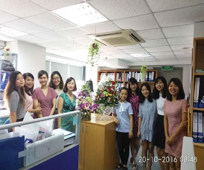 Hoạt động ý nghĩa này đã mang lại không khí tươi vui cho chị em trong ngày Phụ nữ Việt Nam.