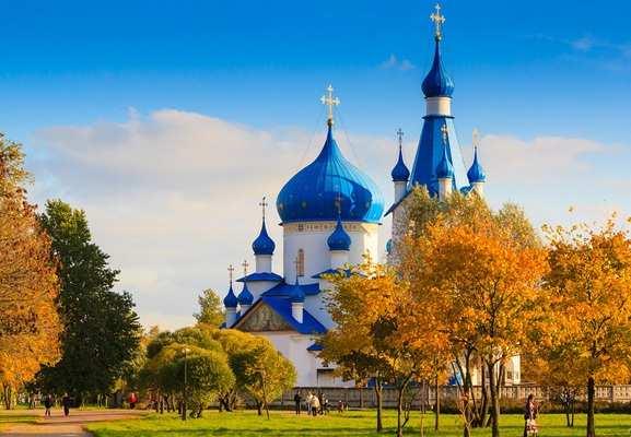 MOSCOW ZAGORD- ST.PETESRBURG - MOSCOW (Cung đường Vàng nước Nga) Moscow là một thành phố xinh đẹp và sâu lắng, ẩn chứa hơn 800 năm lịch sử hào hùng của nước Nga.