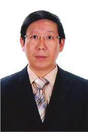 HCM với chức vụ Giám đốc Trung tâm thương mại; Ông còn là Ủy viên thường trực Hội đồng Quản trị từ ngày đầu tiên Ngân hàng Phương Đông được thành lập.