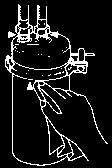 VỊ TRÍ LẮP ĐẶT CƠ BẢN HƯỚNG DẪN THAY BỘ LỌC A. LẮP ĐẶT ĐỨNG Lắp đặt ống dẫn nước thẳng đứng vào vị trí giá đỡ cố định. B. TREO TƯỜNG Giá đỡ cố định xoay lên trên để chịu lực cho toàn bộ thân thiết bị và ống dẫn nước.