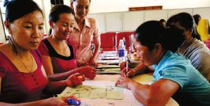 Đào tạo - tư vấn cho thành viên TYM Tuyên truyền, đào tạo, nâng cao nhận thức, kiến thức cho các chị em phụ nữ vùng nông thôn luôn là hoạt động được TYM chú trọng thực hiện.