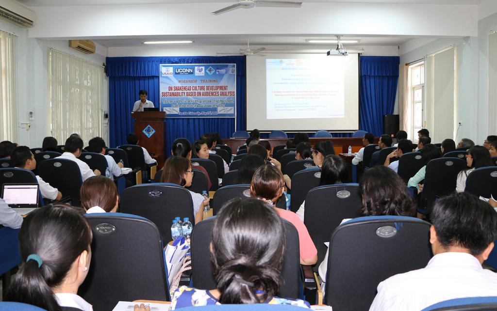 Hội thảo có sự tham dự của đại diện lãnh đạo Trường ĐHCT, Viện Thủy sản nội địa Campuchia; các nhà khoa học, nhà quản lý của các chi cục thủy sản các tỉnh, thành; đại diện 16 công ty chế biến thức ăn