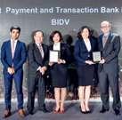 Ngân hàng có dịch vụ chấp nhận thẻ và quản lý dòng tiền tốt nhất Việt Nam, do Tạp chí The Asian Banker trao tặng. Thẻ tín dụng tốt nhất Việt Nam năm 2018, do International Finance Magazine trao tặng.